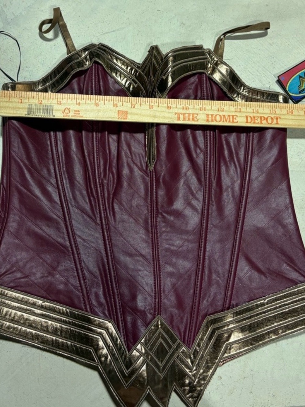 New Wonder Woman Costume. Large. Corset fits 34-36C. - Picture 4 of 9